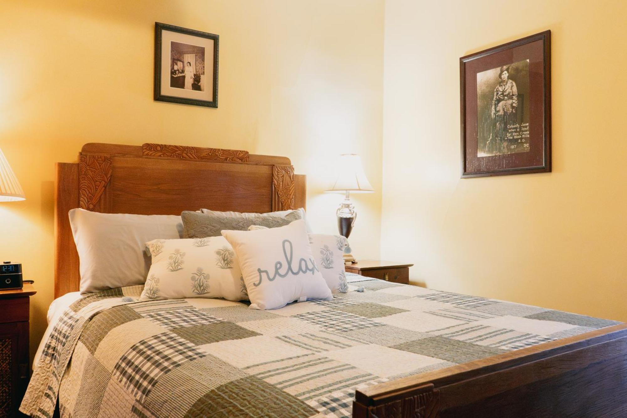 First Deadwood Cottages Екстериор снимка