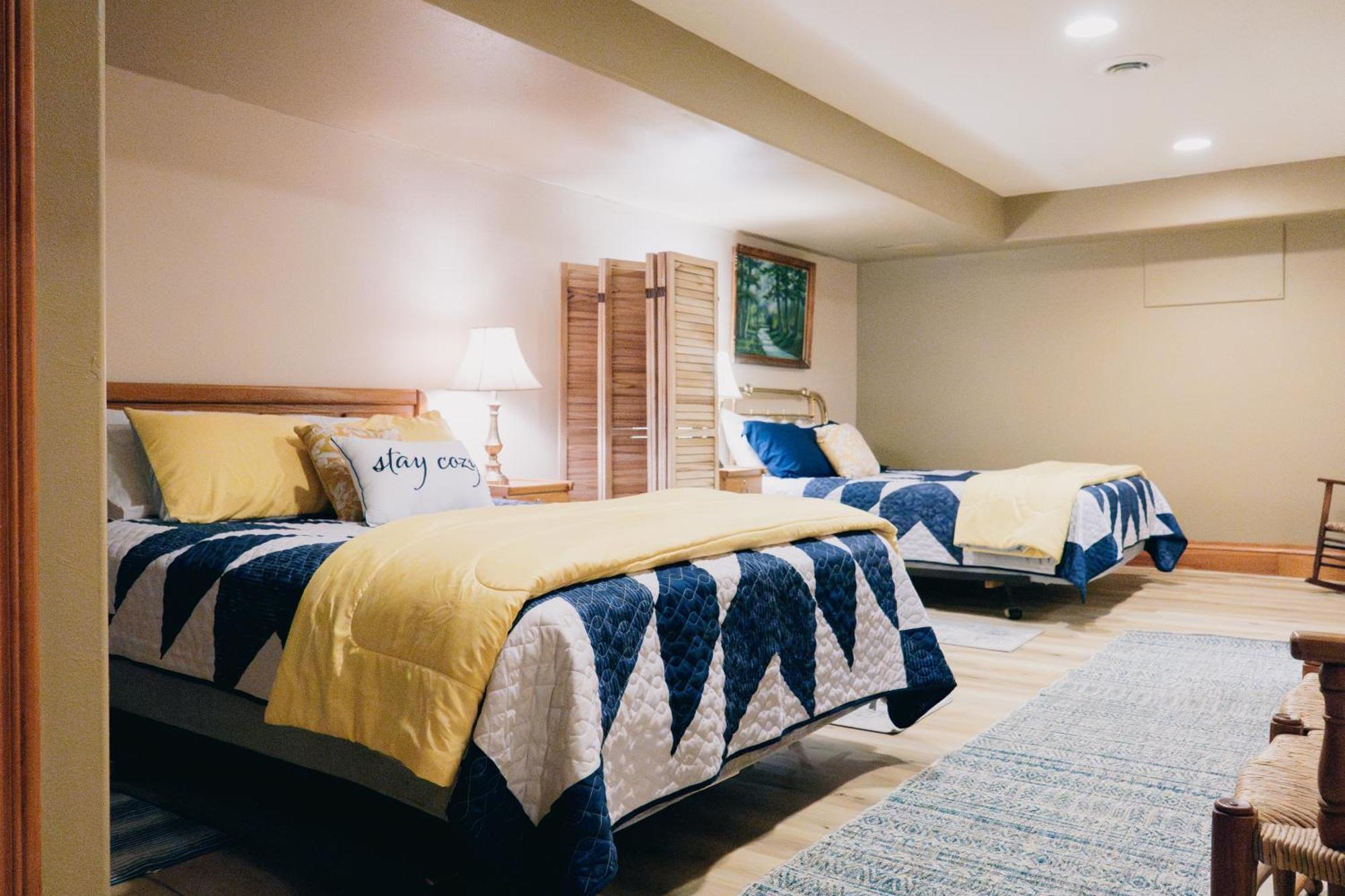 First Deadwood Cottages Екстериор снимка