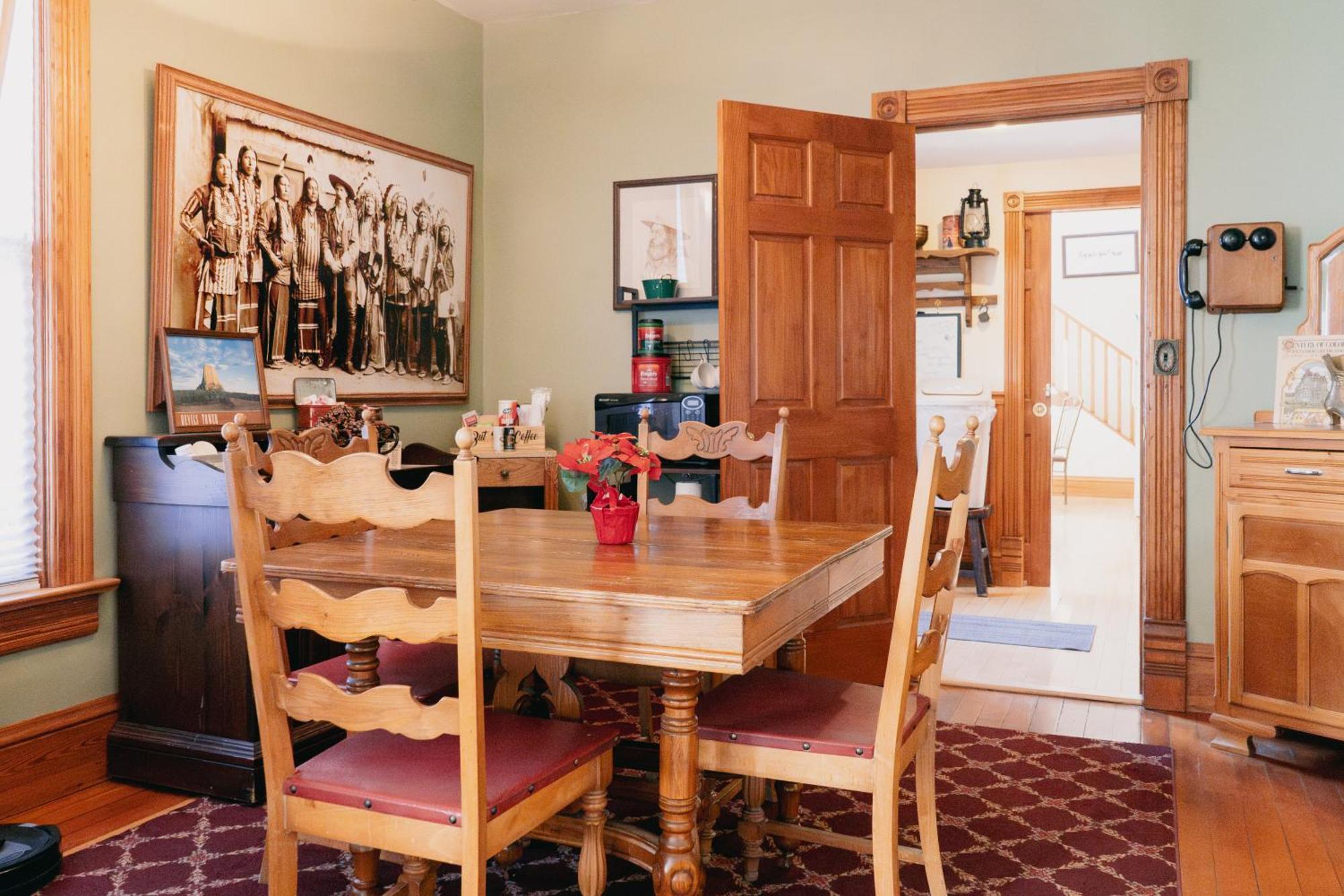 First Deadwood Cottages Екстериор снимка